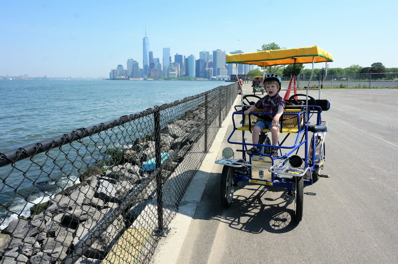 rent bikes governors island